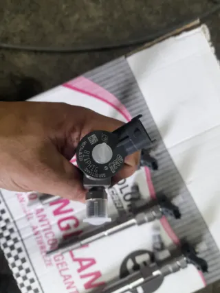Inyector Nissan Renault 8201636333