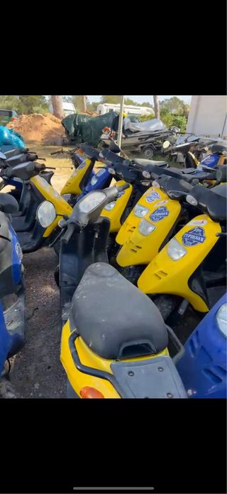 Lote Piaggio Typhoon unidad 890  Muy pocos kilome.