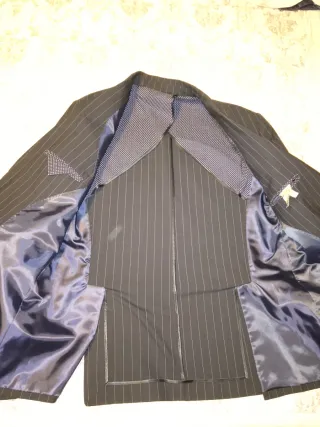 Completo elegante uomo righe