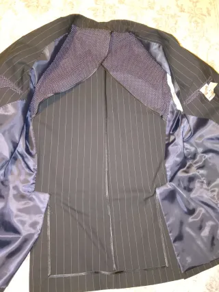 Completo elegante uomo righe