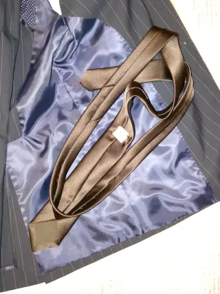 Completo elegante uomo righe