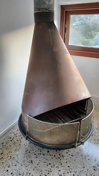 Chimenea artesanal de hierro