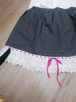 Traje espigadora blanco y negro