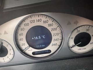 Mercedes-Benz Clase E 2004