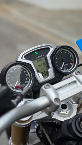 BMW R 1200 NineT Negra/Plata