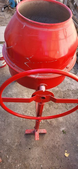 Hormigonera 150L Roja