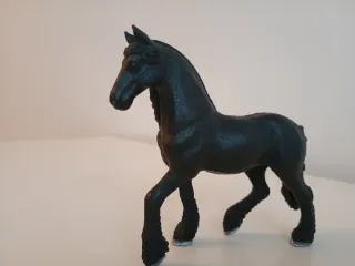 Caballo negro Schleich