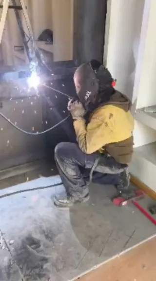 Soldador ,pladur,electricidad, aire acondicionado