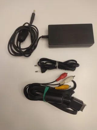 PS2 Slim + Mando + Memory card + Cables + Juego