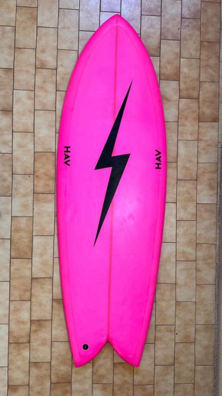 Tabla de surf twin-fin 5’5” 35L
