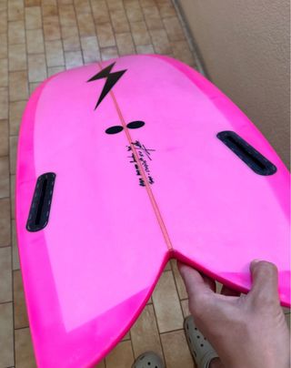 Tabla de surf twin-fin 5’5” 35L
