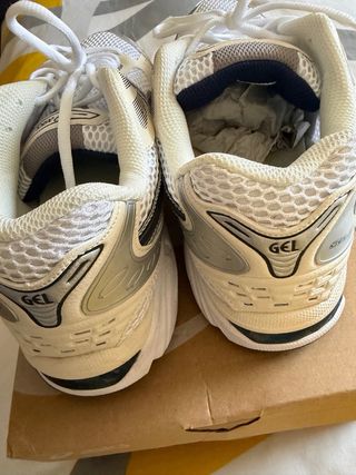 Zapatillas Asics Gel Kayano 14 Plata/Blanco
