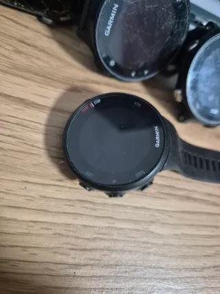 Lote 6 relojes Garmin y Apple Watch