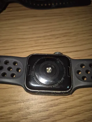 Lote 6 relojes Garmin y Apple Watch