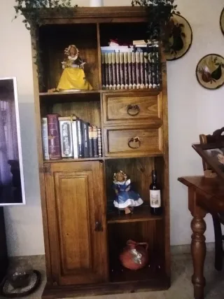 Mueble de madera estilo mexicano