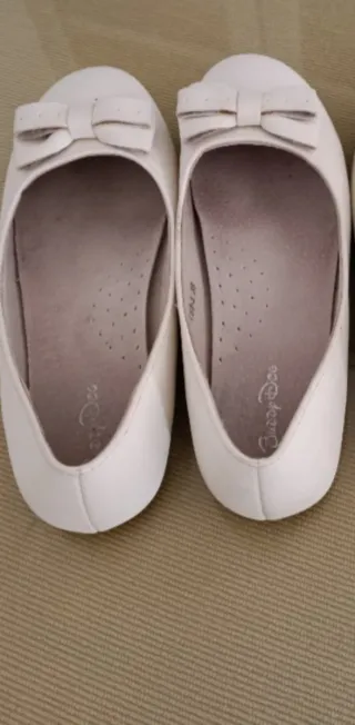 Zapatos de comunión blancos con lazo