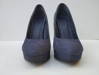 Zapatos de tacón azul grisáceo con plataforma