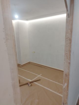 ESPECIALISTA EN QUITAR GOTELÉ Y ALISAR PAREDES