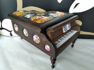 Piano Joyero Antiguo Hecho a Mano