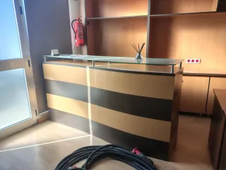 OFERTAS Escritorios grandes con silla de oficina a