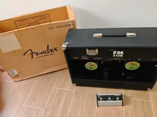 Amplificador Combo Fender FM212R 100W
