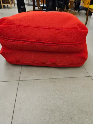 Pouf rosso sfoderabile e lavabile