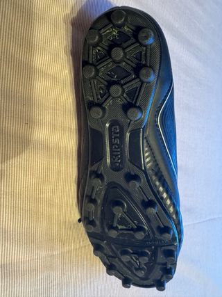 Zapatillas de fútbol negras, 15 minutos de uso