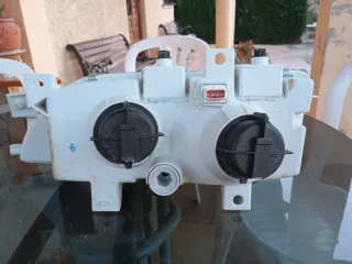 Faro Ford XR3 modelo del año 1991-1992