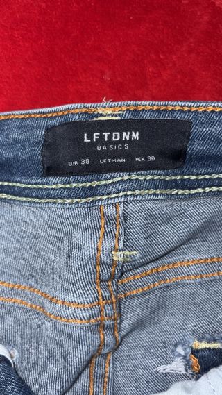 Pull&Bear Shorts Vaqueros Desgastados Talla 32