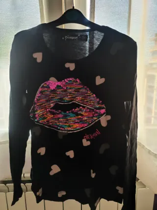 Camiseta Desigual Corazones y Labios Talla 11/12