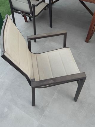 Mesa de jardín de madera