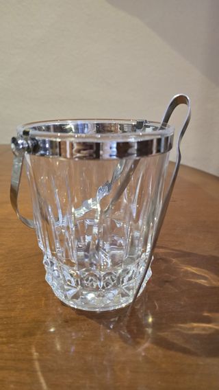 Cubiteras de cristal tallado con pinzas