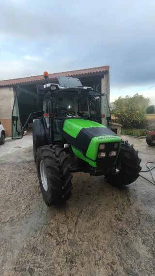 Tractor Deutz-Fahr Verde