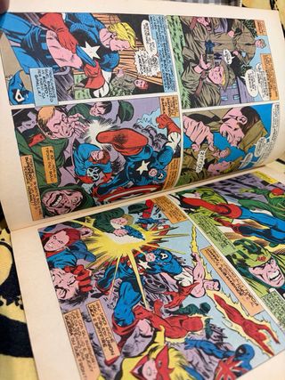 Fumetto Thor e i Vendicatori N. 211 Edit. Corno