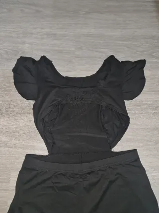 Mono negro mujer con volantes