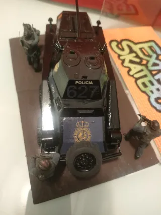 Diorama Policía Nacional Scalextric.
