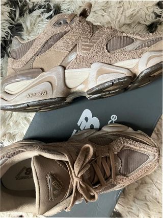 New Balance 9060 Mushroom Timberwolf EU41.5