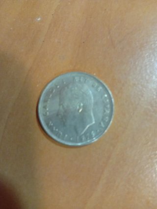 Monedas cuyo valor oscila entre 1500 € y 0.32€ .
