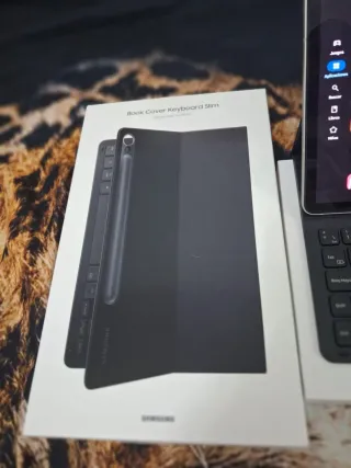 Samsung Galaxy Tab S9 128GB + Tastiera
