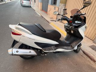 Suzuki Burgman 200 UH 2010