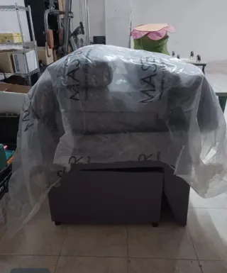 Sofá 3 plazas gris tela. 180cm