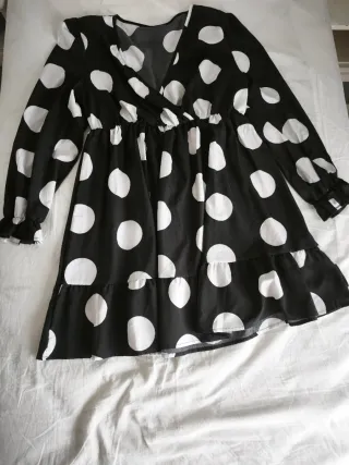 Vestido casual lunares negro y blanco Talla 0XL