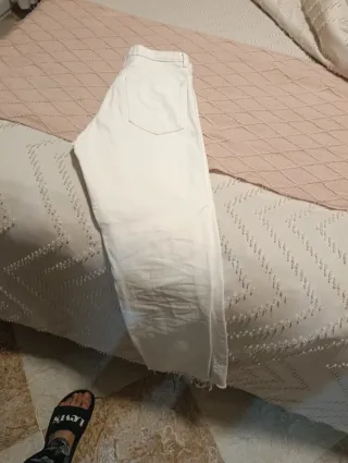 Vaqueros blancos Mango Talla 36
