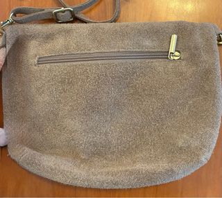 Bolso de ante, moda italiana