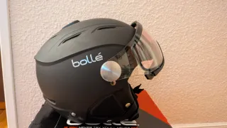 Casco Bollé con visor integrado