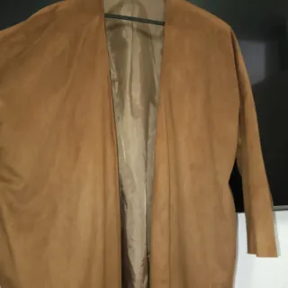 Chaqueta forrada marrón y dorada