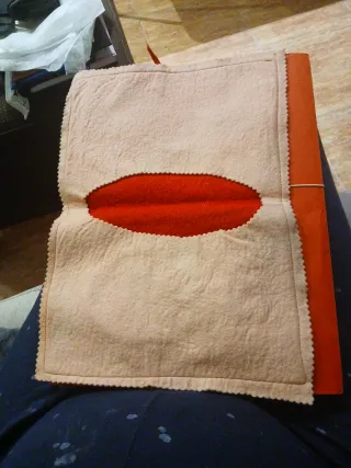 Porta calze decorato (non firmato, fatto a mano)