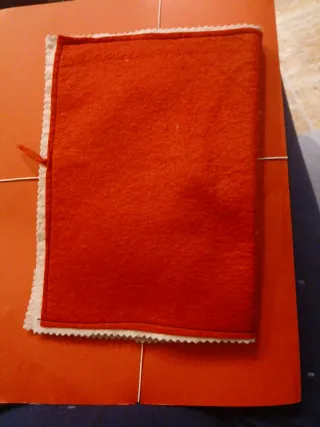 Porta calze decorato (non firmato, fatto a mano)