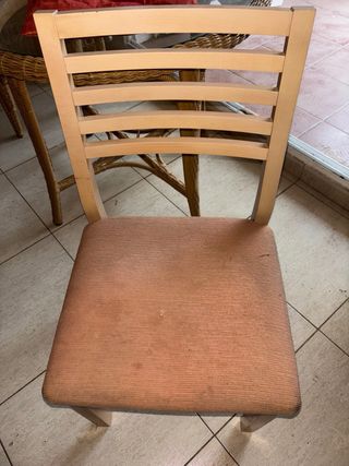Sillas de comedor de madera