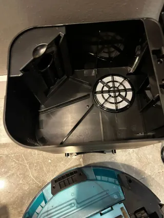 Robot Aspirador Cecotec Conga LaserEye poco uso.